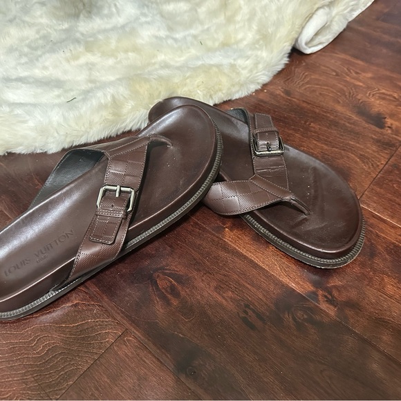 Men LV slides chocolate size 9B worn - Picture 2 of 6